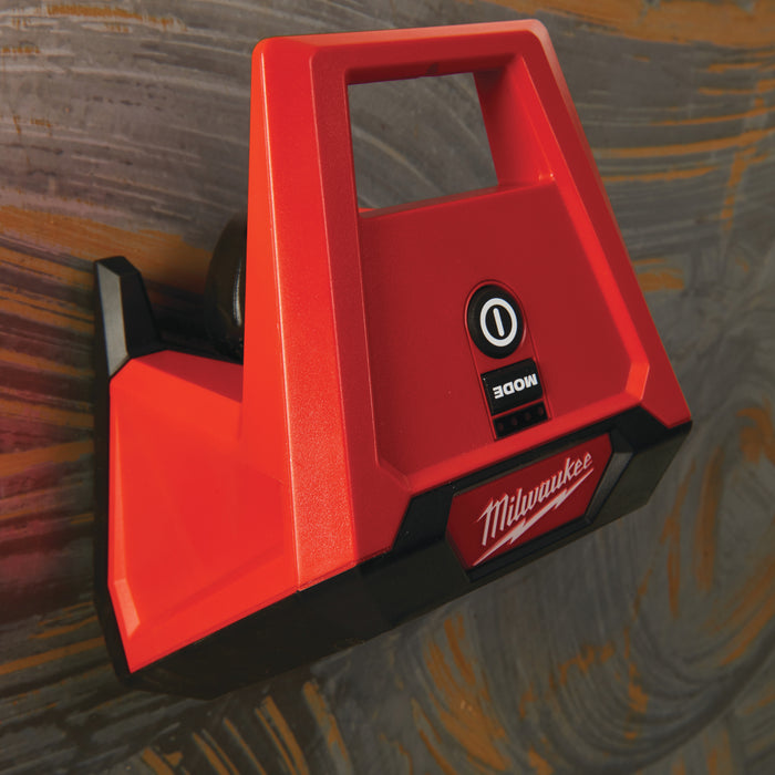 Milwaukee M12™ LED Area Light M12AL-0
