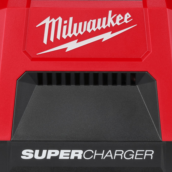Milwaukee M18 FUEL™ Dual Bay Super Charger M18DBSC