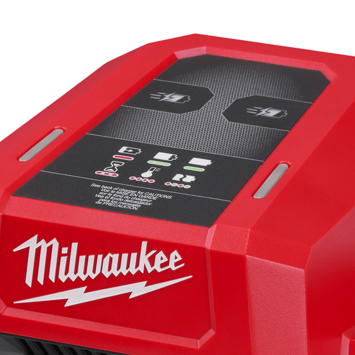 Milwaukee M18 FUEL™ Dual Bay Super Charger M18DBSC