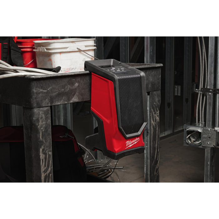 Milwaukee M18 jobsite speaker M18SPEJSG2-0